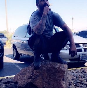 Meet your Posher, Robert